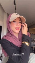 Burgundy marble Ruffled Cotton