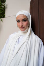 Off White 2-Piece Lycra Set - Image 5