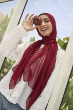 Marron Linen scarf