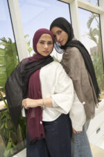 Black-Dark olive ombre